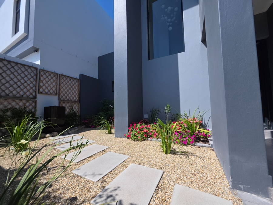 4 Bedroom Property for Sale in Sandown Western Cape